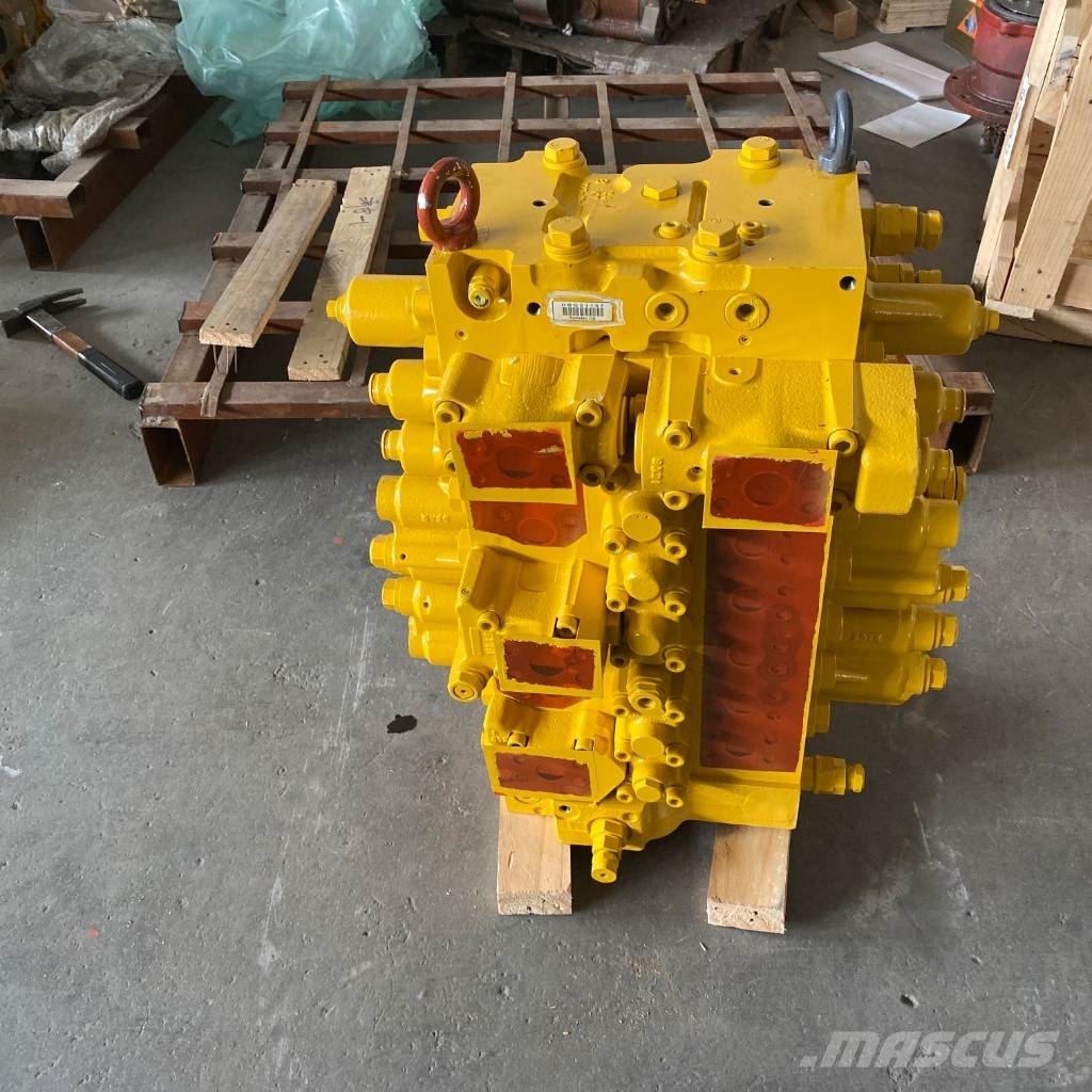 Komatsu PC450-8 Main Control Valve 723-47-27508 트랜스미션