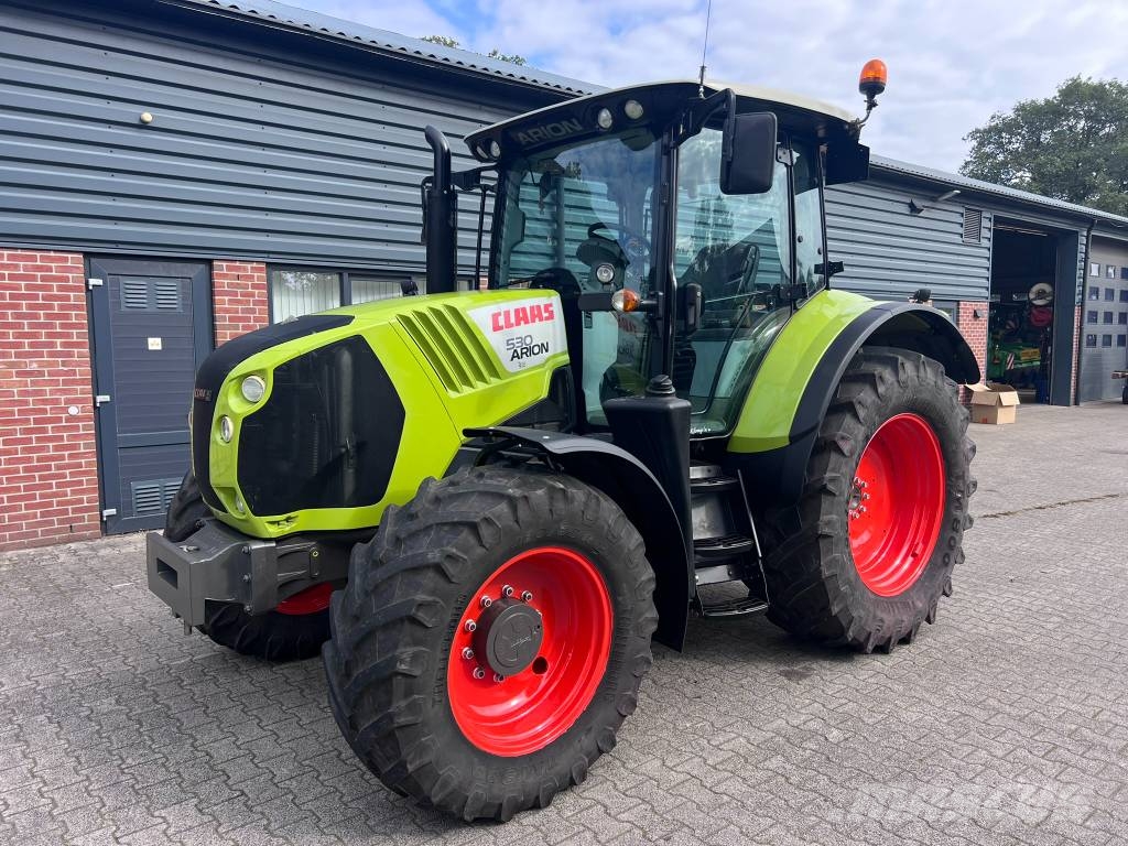 CLAAS Arion 530 CIS Traktory