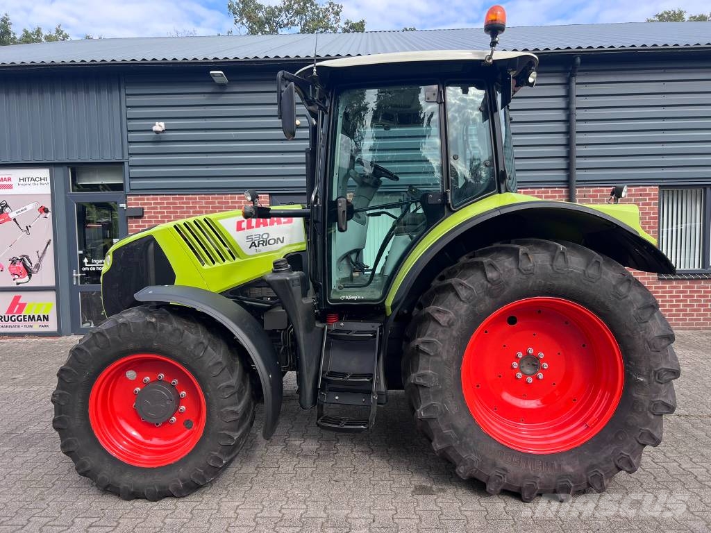 CLAAS Arion 530 CIS Traktory