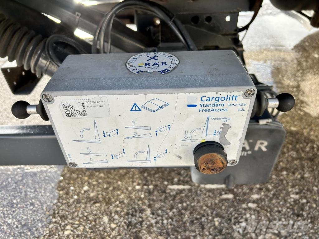 HFR KK18 CARRIER SUPRA 750 MT Temperature controlled trailers