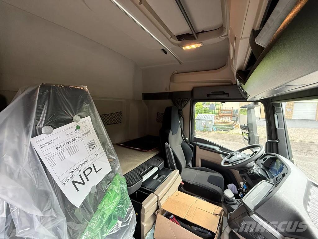 MAN TGS 35.520 MAN TGS 35.520 8X2 PK 92002 8+6 Jib All-Terrain-Krane