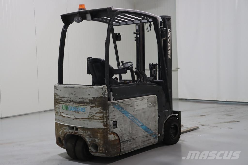 Nissan AG2N1L20Q شاحنات ذات رافعات شوكية تعمل بالكهرباء