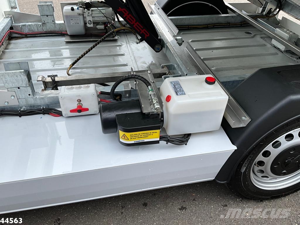 Peugeot E-Expert 100% elektrisch kippende zijlader Müllwagen