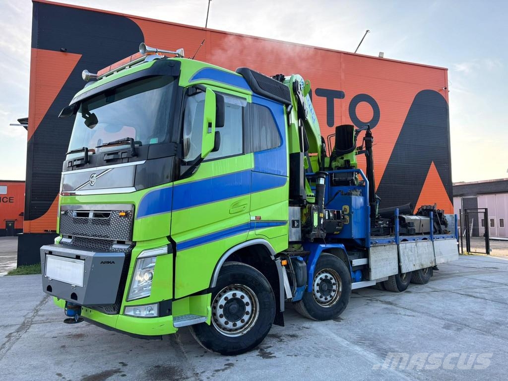 Volvo FH540 8x4/4 + Effer 955 8S 2017 CRANE DAMAGED / Ef Kranbil