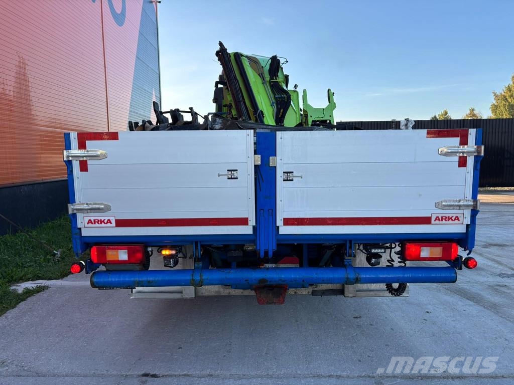 Volvo FH540 8x4/4 + Effer 955 8S 2017 CRANE DAMAGED / Ef Kamioni sa kranom