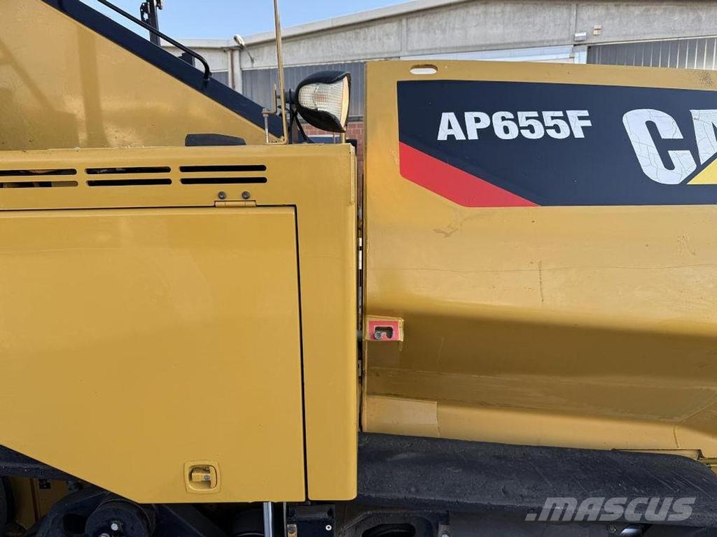 CAT AP 655F Asfaltafwerkmachines