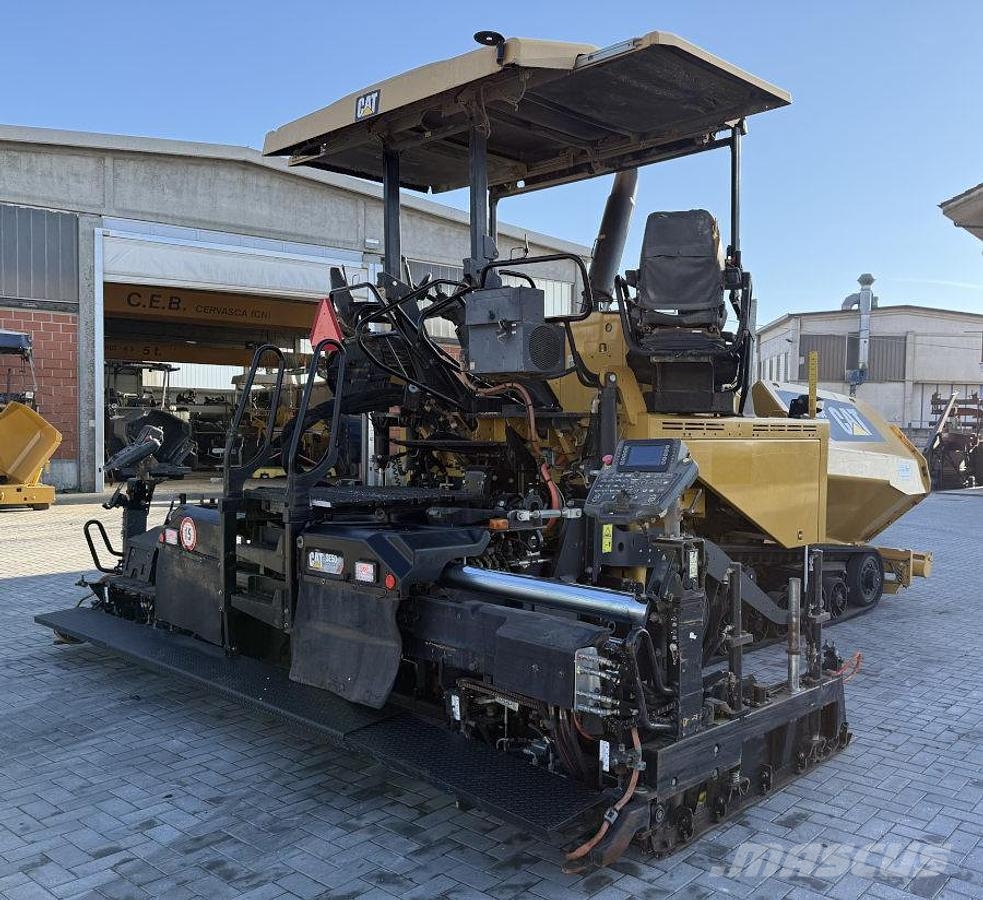CAT AP 655F Asfaltafwerkmachines