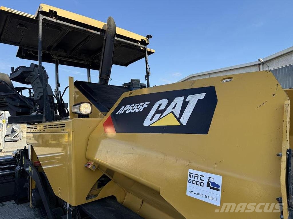 CAT AP 655F Asfaltafwerkmachines