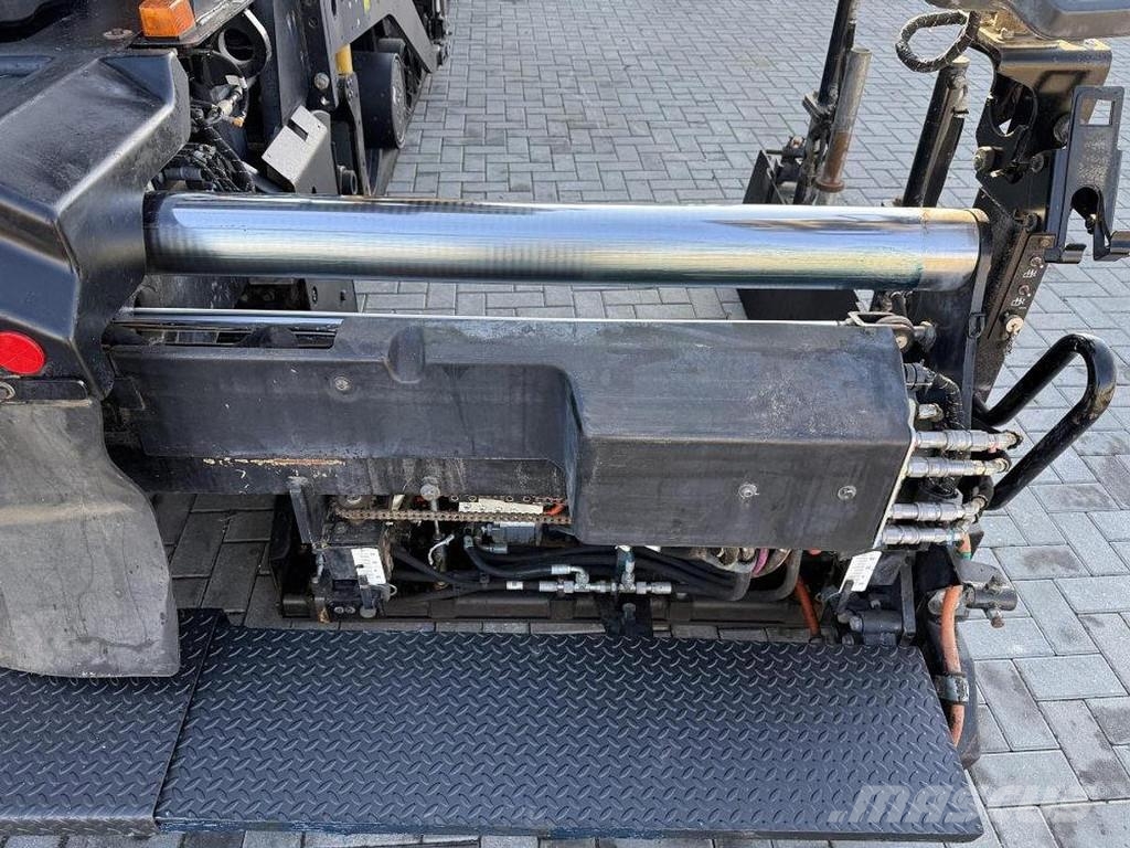 CAT AP 655F Asfaltafwerkmachines