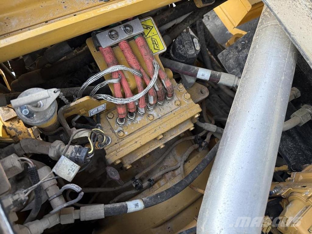 CAT AP 655F Asfaltafwerkmachines