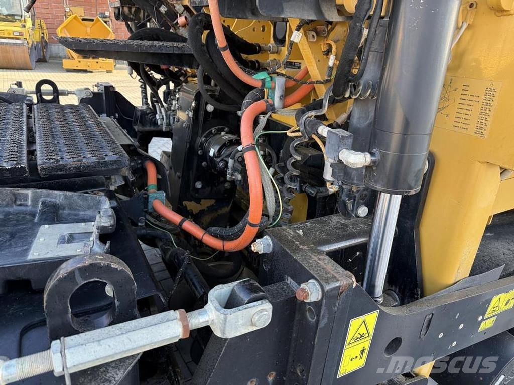 CAT AP 655F Asfaltafwerkmachines