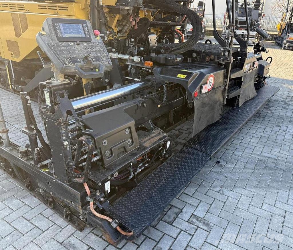 CAT AP 655F Asfaltni finišeri