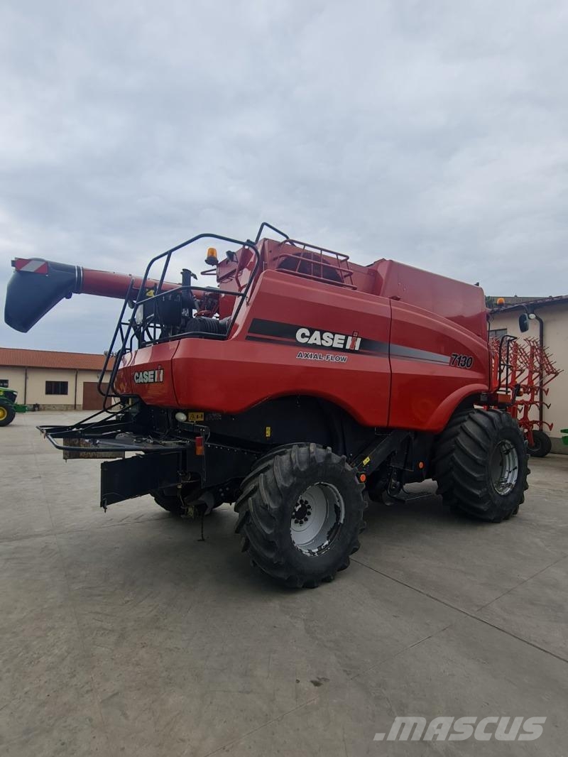 Case IH AF7130 Maaidorsmachines