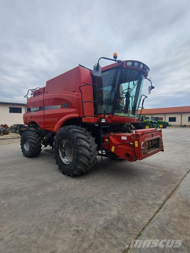Case IH AF7130 Maaidorsmachines
