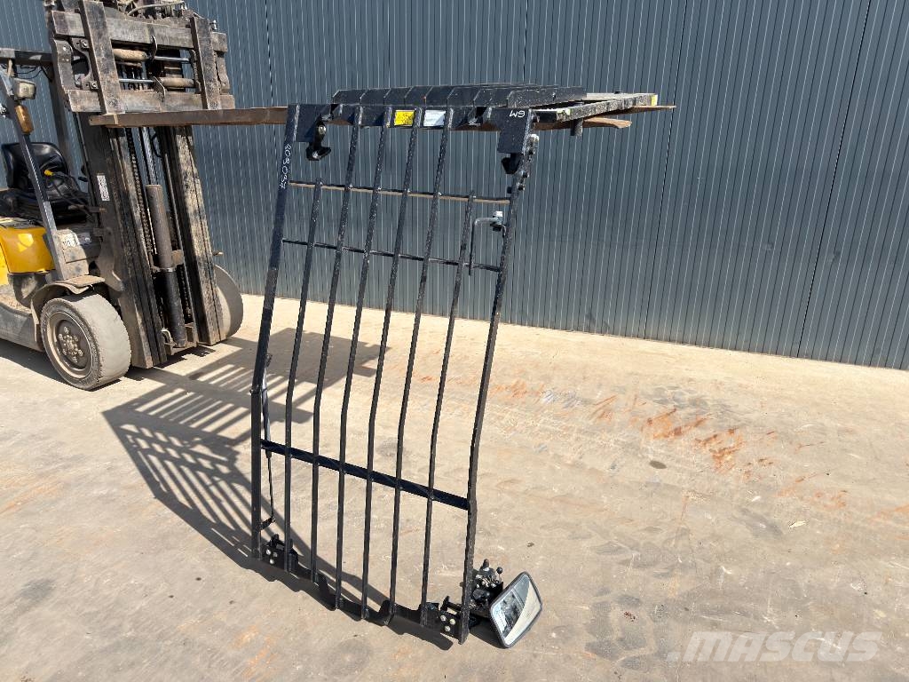 CAT 313 / 320GC / 323 / 325 / 330GC / 330 NG / 330 / 3 Kabin