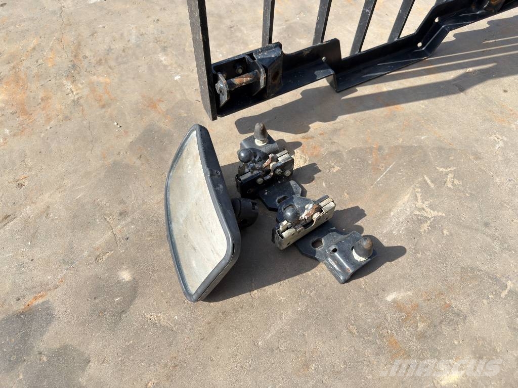 CAT 313 / 320GC / 323 / 325 / 330GC / 330 NG / 330 / 3 Kabin