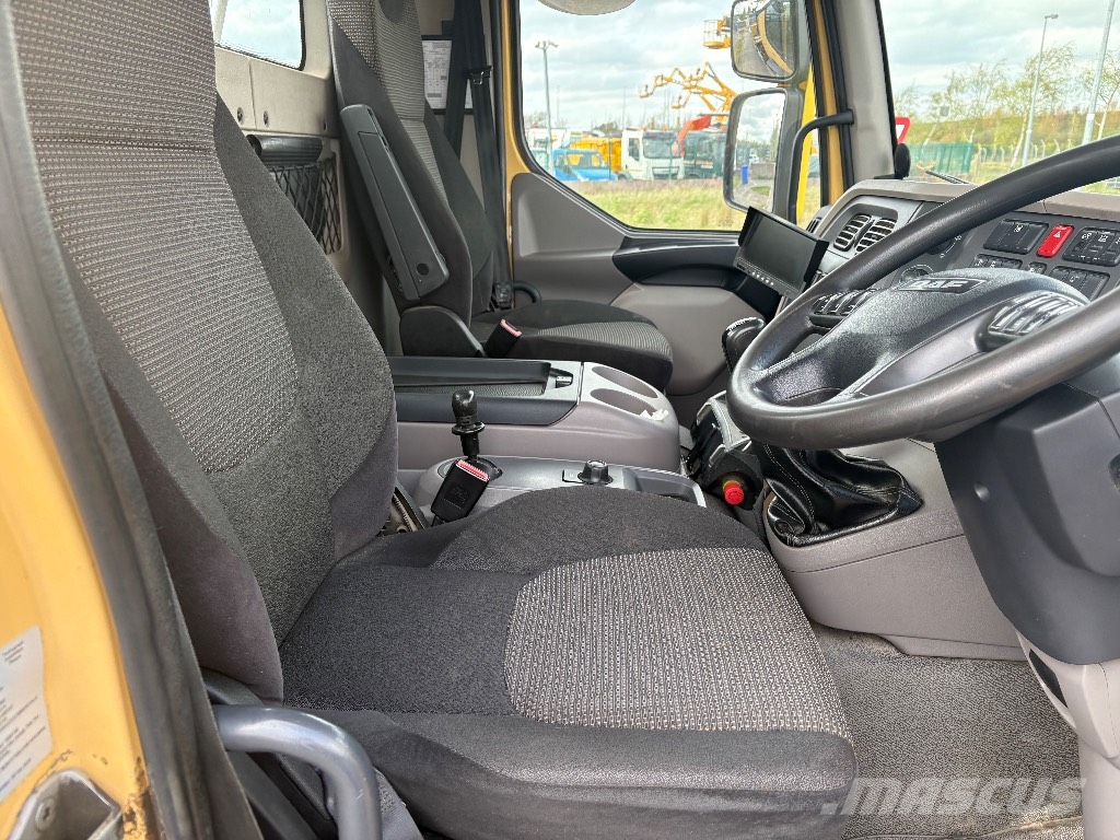 DAF LF 260 Camiones grúa