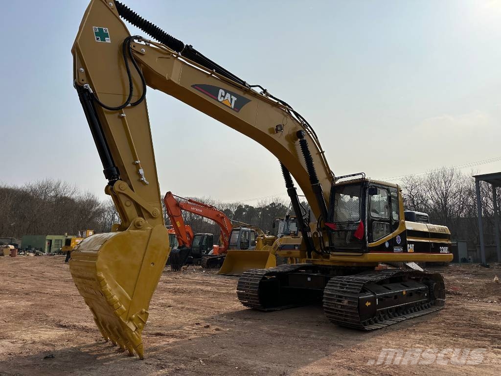CAT 330 B L Lánctalpas kotrók
