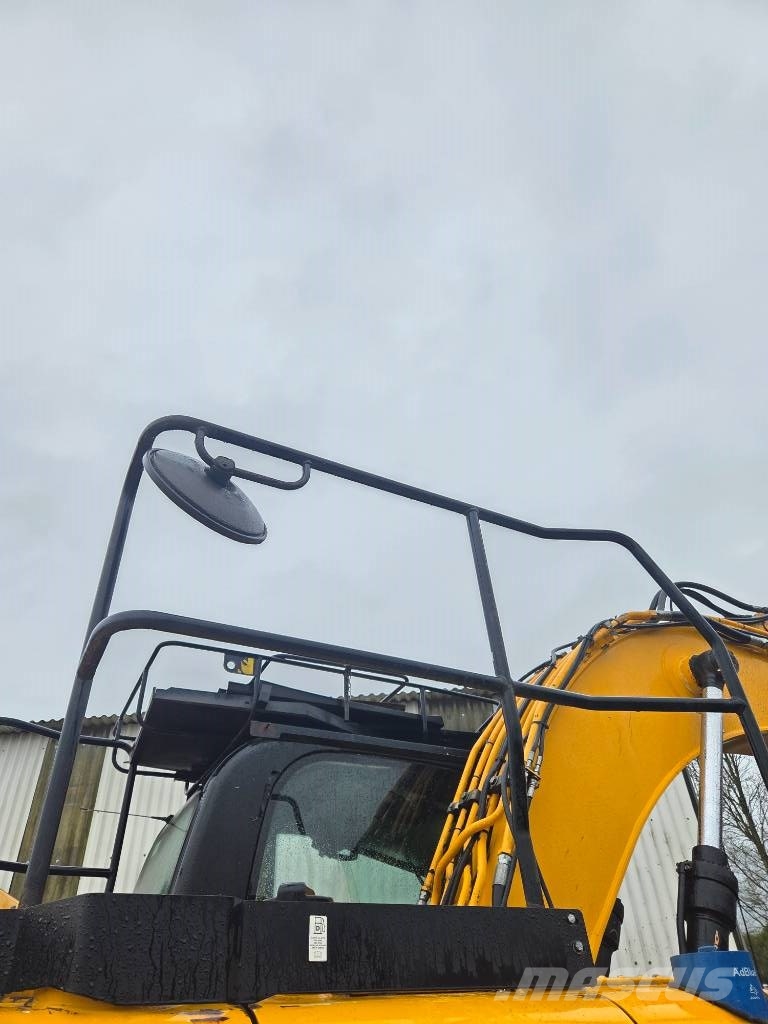 JCB JS 130 LC Escavadeiras de esteiras