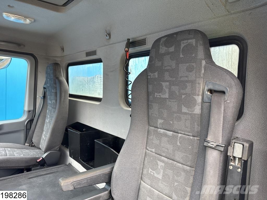Mercedes-Benz Actros 3236 8x4, EPS, Steel suspension, Liebherr 混凝土搅拌车
