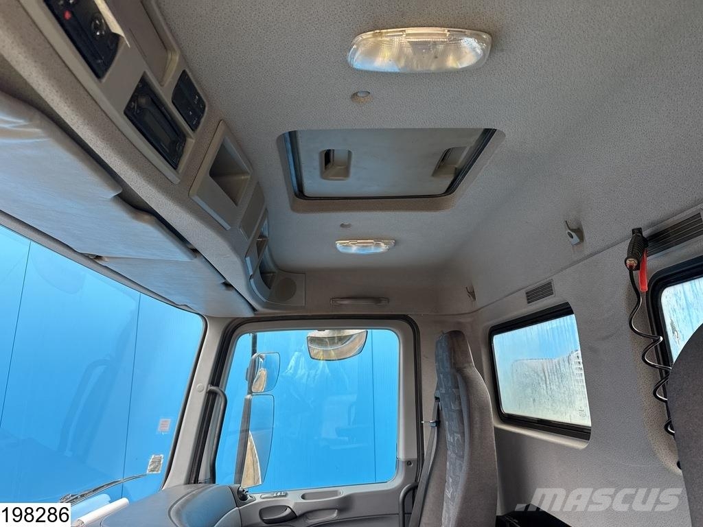 Mercedes-Benz Actros 3236 8x4, EPS, Steel suspension, Liebherr 混凝土搅拌车