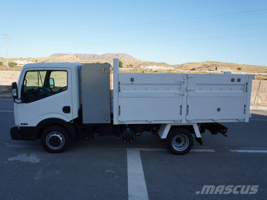 Nissan NT400 35.13 BASCULANTE ***32.000 KMS*** Bañeras basculantes usadas