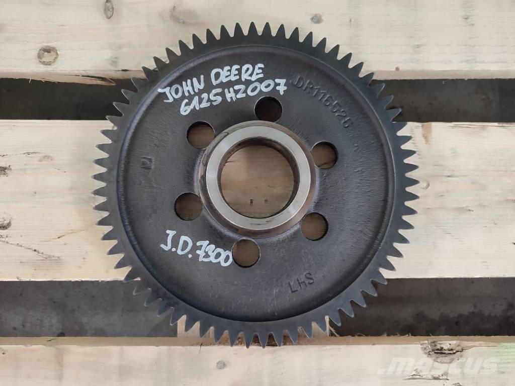John Deere Camshaft sprocket R116526 of JOHN DEERE 6125HZ007 Mootorid