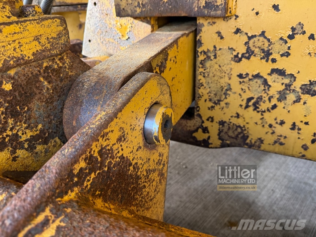 CAT D 6 N LGP Crawler dozers