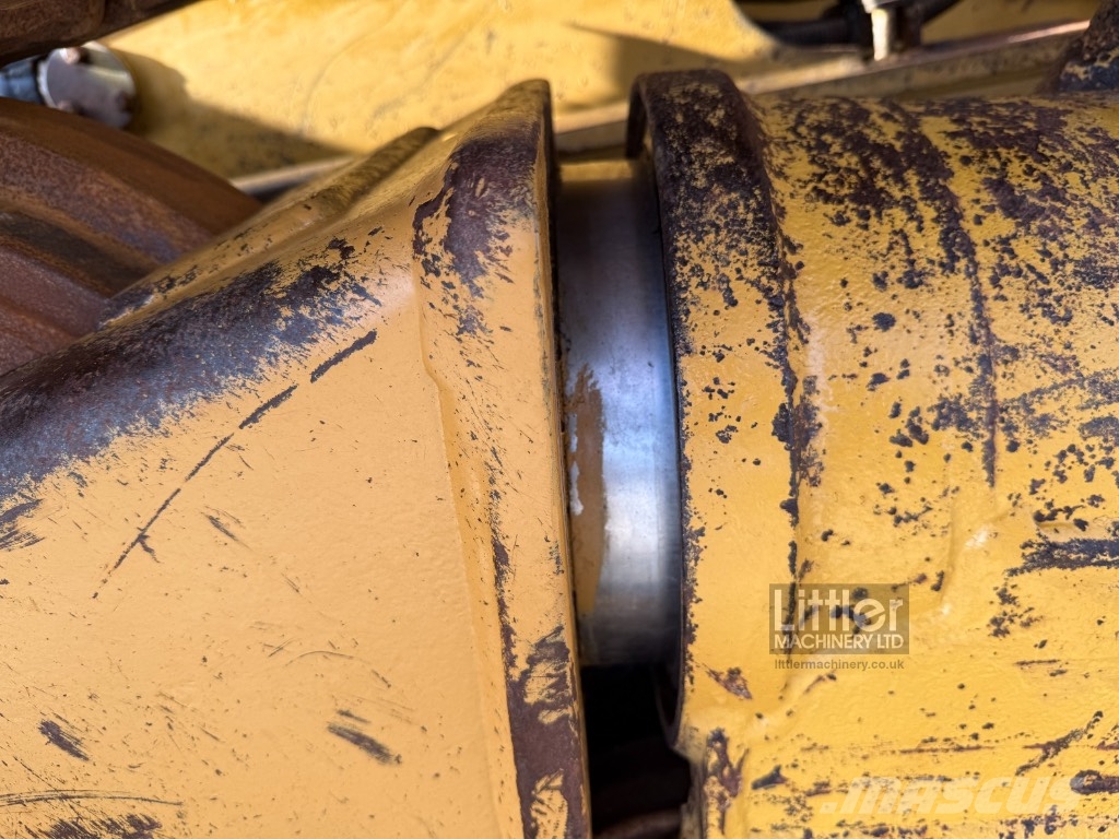 CAT D 6 N LGP Crawler dozers