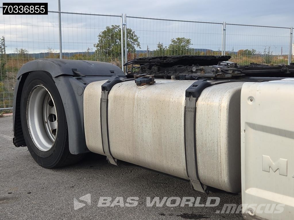 MAN TGX 18.500 TGX 4X2 XXL Mega Hebesattel Retarder 2x Trekkers