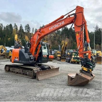 Hitachi EX135 Escavatori cingolati
