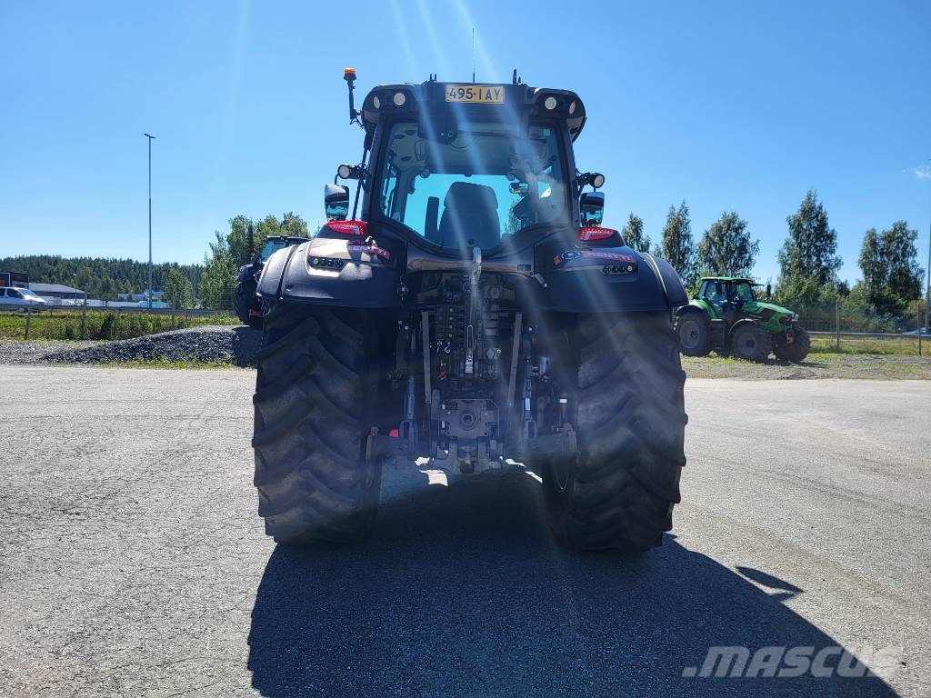 Valtra T 215 V Traktorer