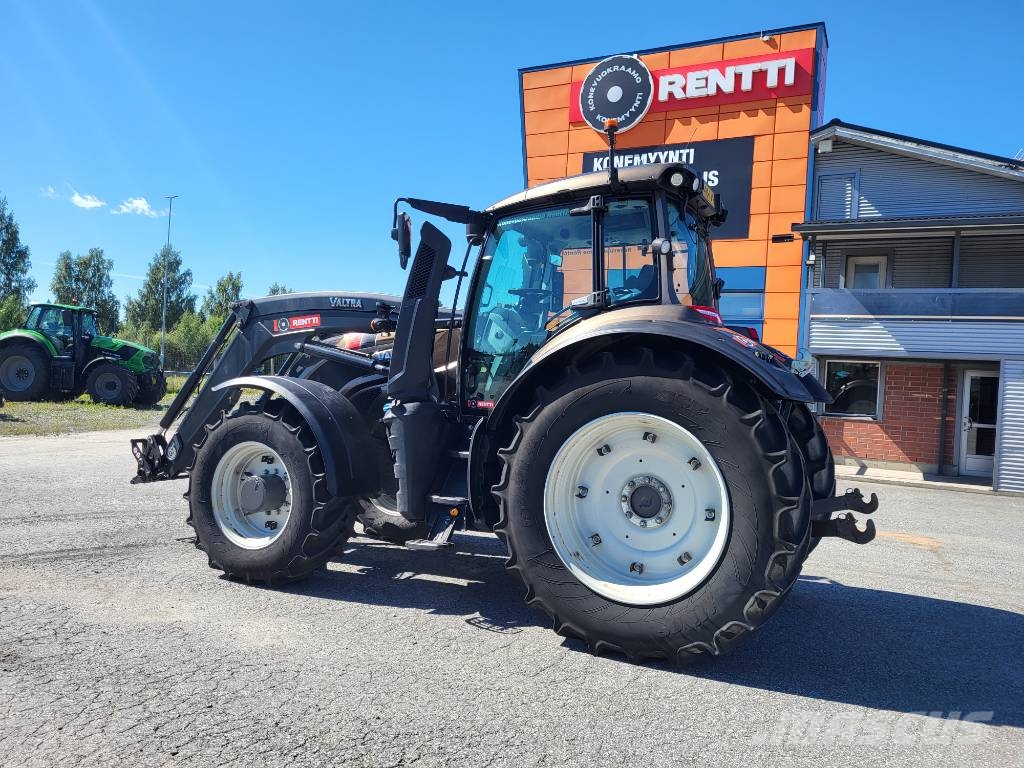 Valtra T 215 V Traktorer