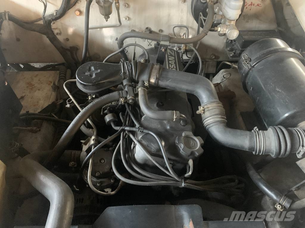 Nissan FG2500 V-2565 EO Обладнання для аеропортів