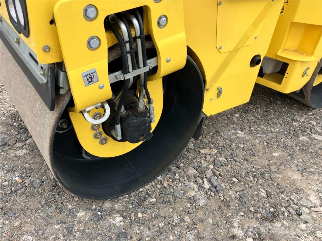 Bomag CN BW 100 AD-5 Valjci sa duplim bubnjem