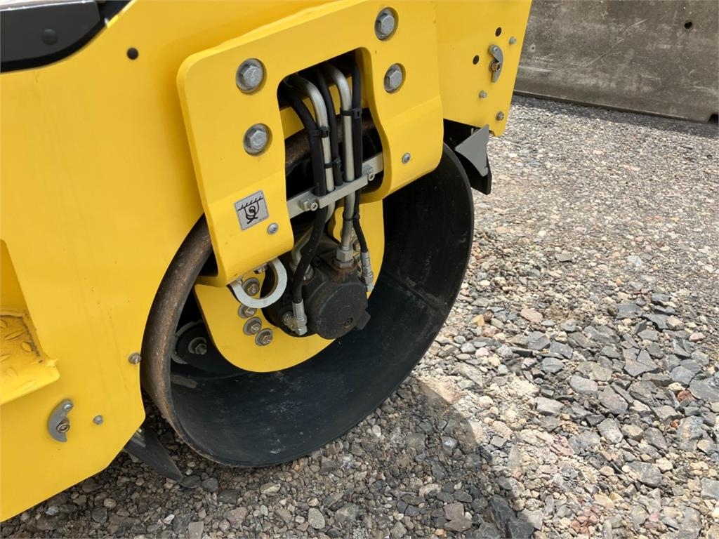 Bomag CN BW 100 AD-5 Valjci sa duplim bubnjem