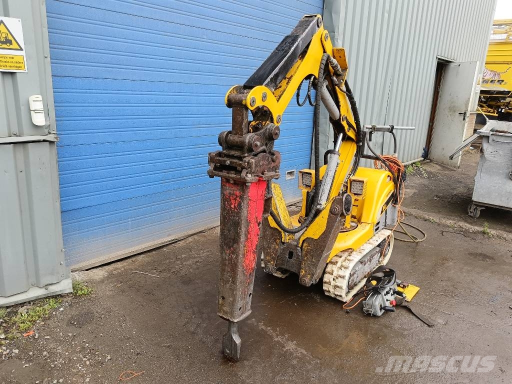 Brokk 90 husqvarna robot remote excavator digger Abrissbagger