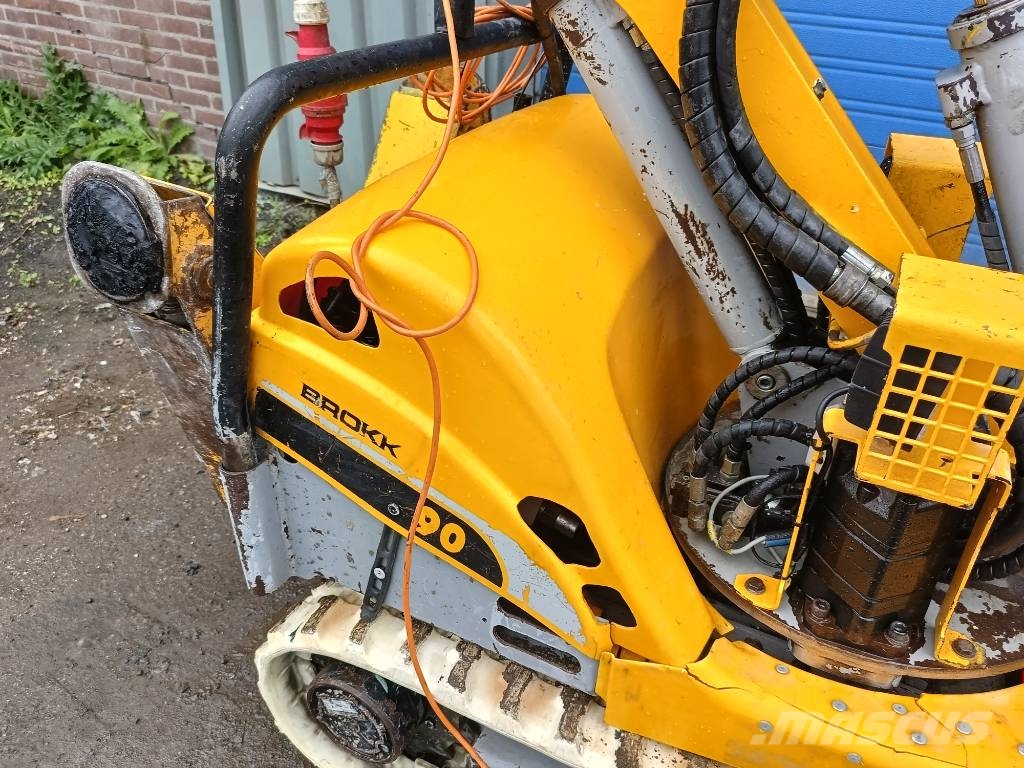 Brokk 90 husqvarna robot remote excavator digger Abrissbagger