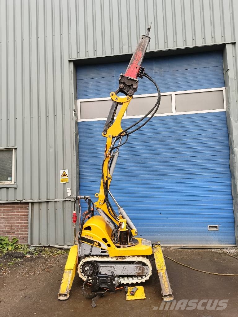 Brokk 90 husqvarna robot remote excavator digger Abrissbagger