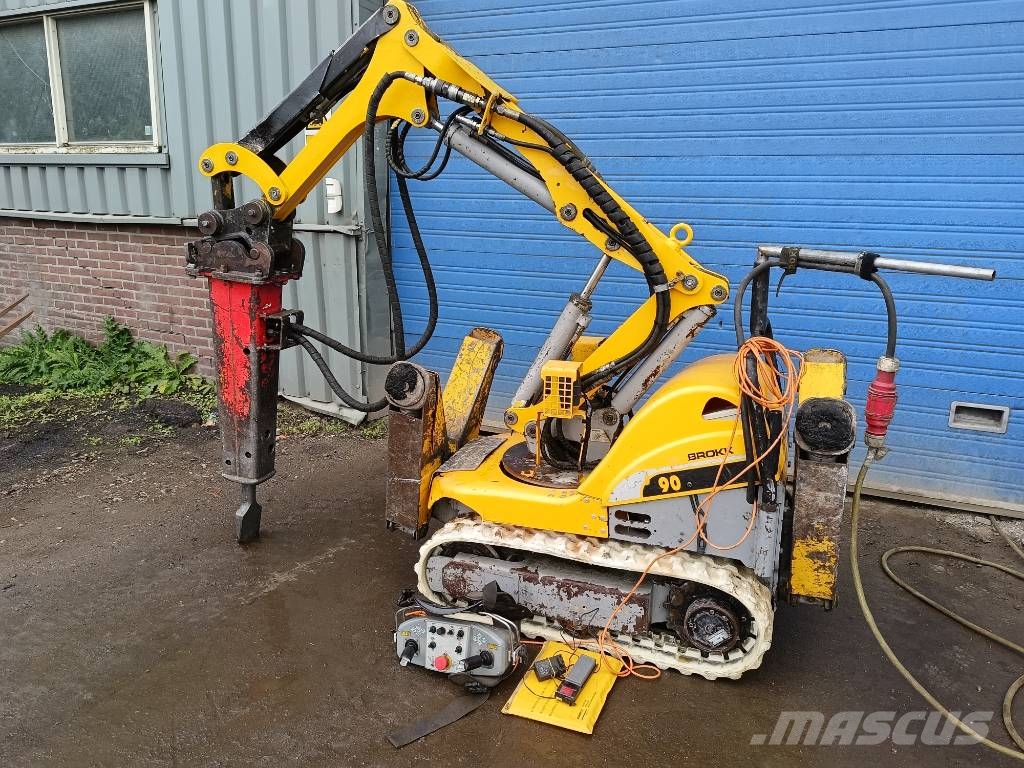 Brokk 90 husqvarna robot remote excavator digger Abrissbagger