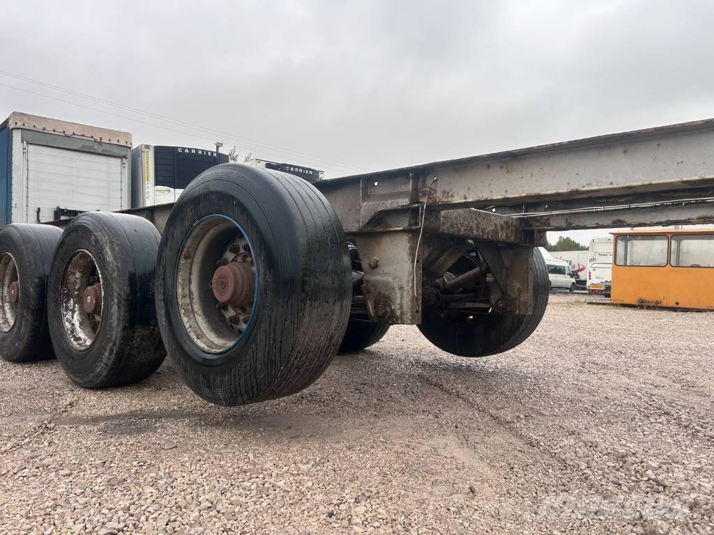 Samro SR334 Semirremolques en chasís