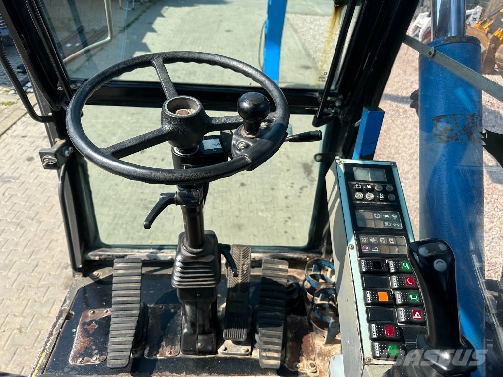Sennebogen M 821 Waste / industry handlers