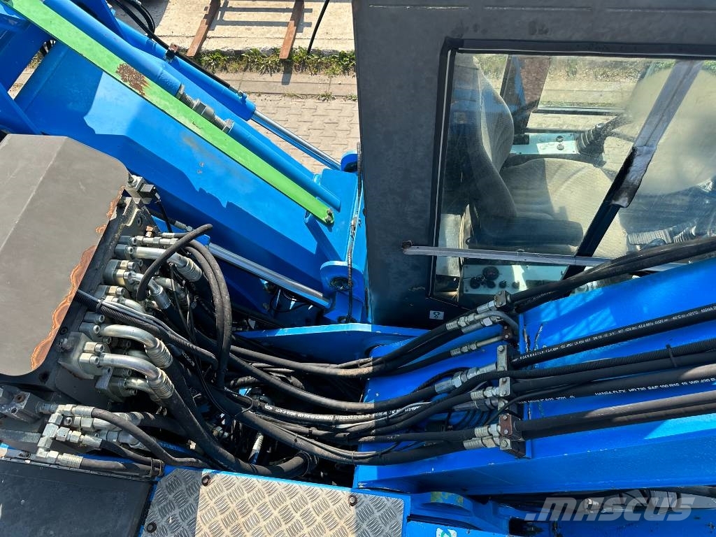 Sennebogen M 821 Waste / industry handlers