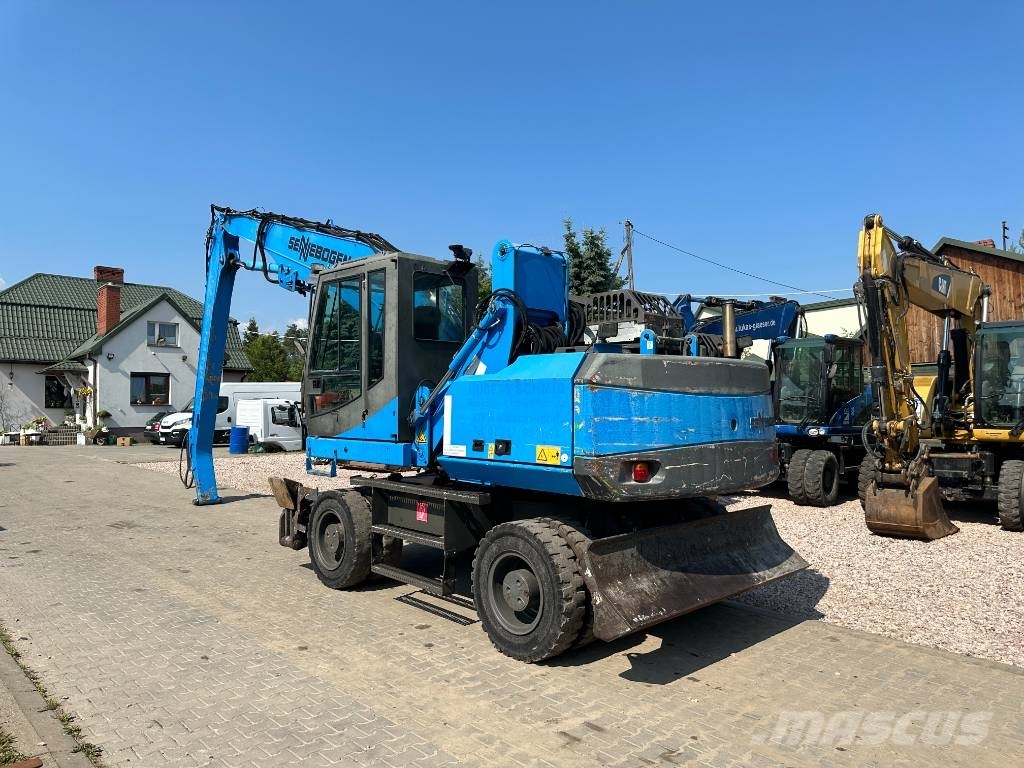 Sennebogen M 821 Waste / industry handlers