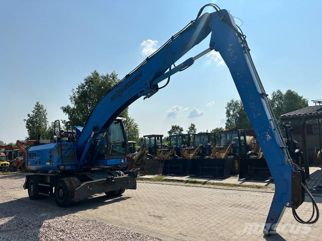 Sennebogen M 821 Waste / industry handlers