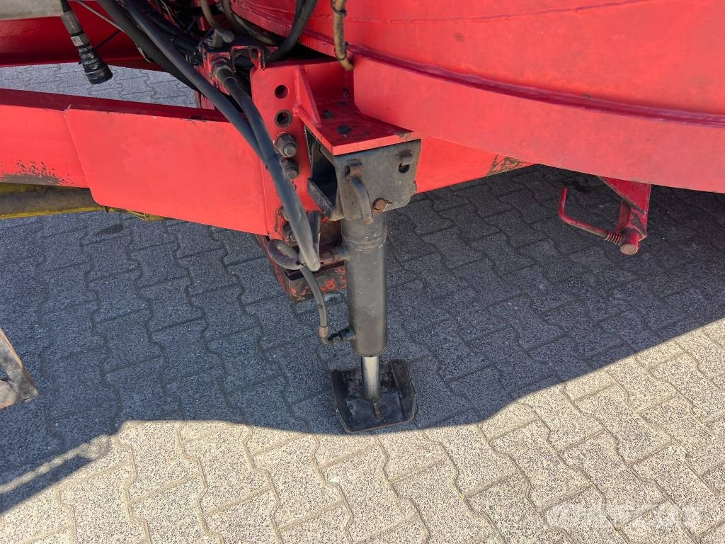BeBoma Voermengwagen ملقمات خلاط