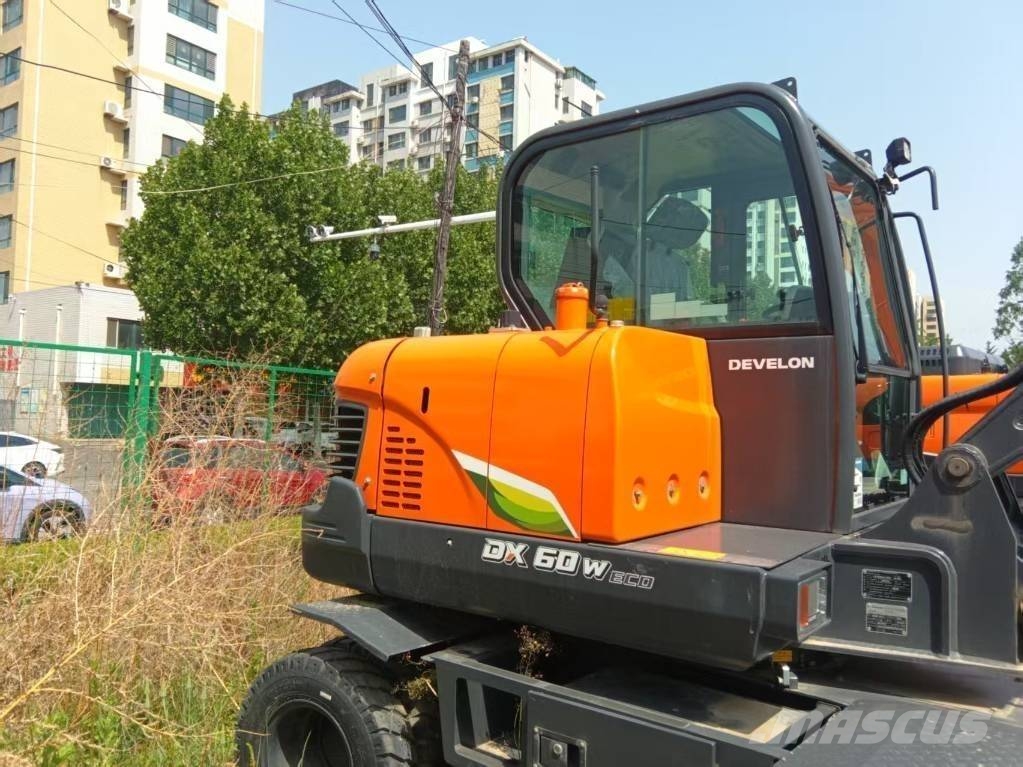 Develon DX60W ECO Bageri točkaši