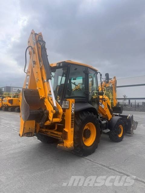 JCB 3 CX PLUS لوادر ذات جرافات عكسية