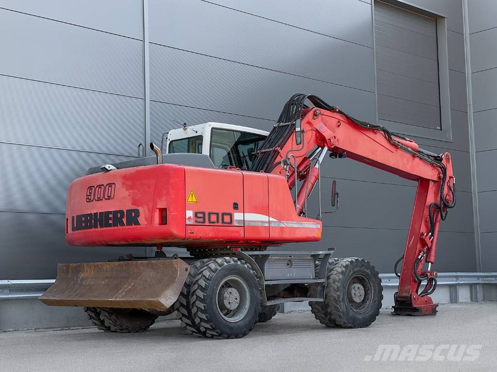 Liebherr A 900 C Litronic Bagri na kolesih