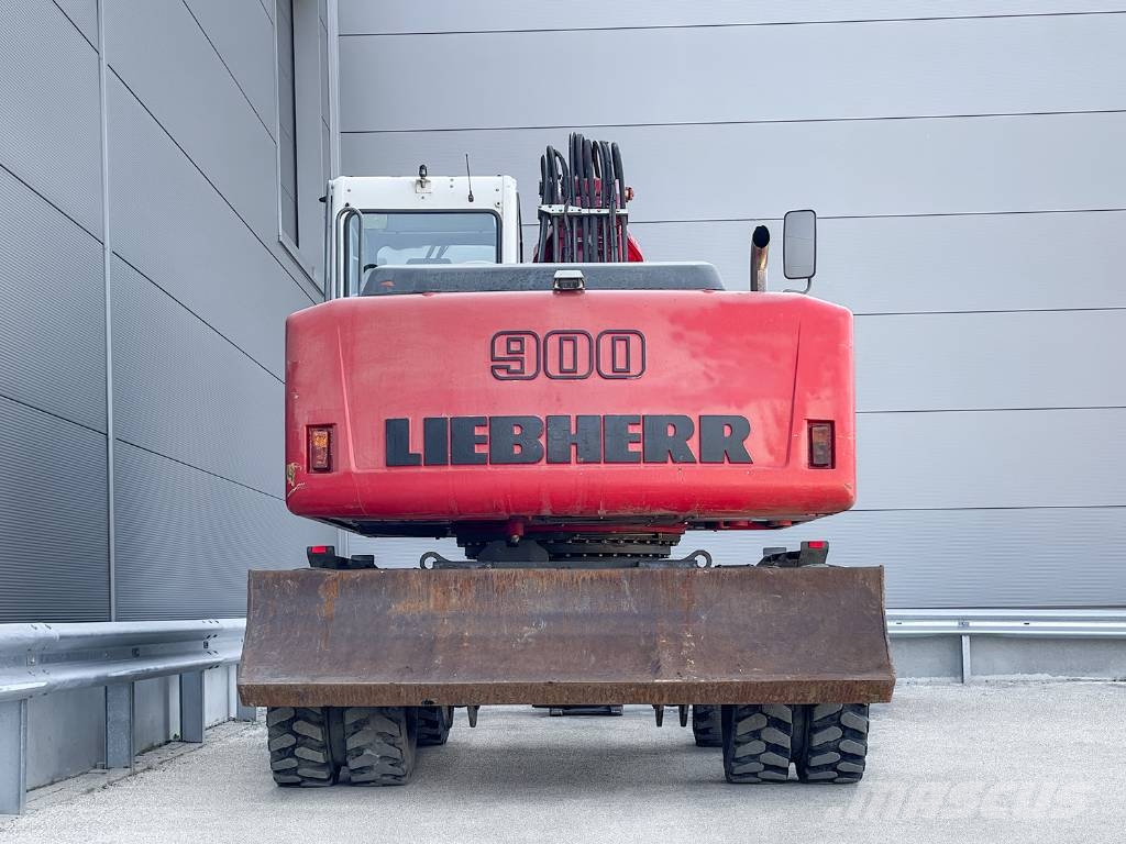 Liebherr A 900 C Litronic Bagri na kolesih